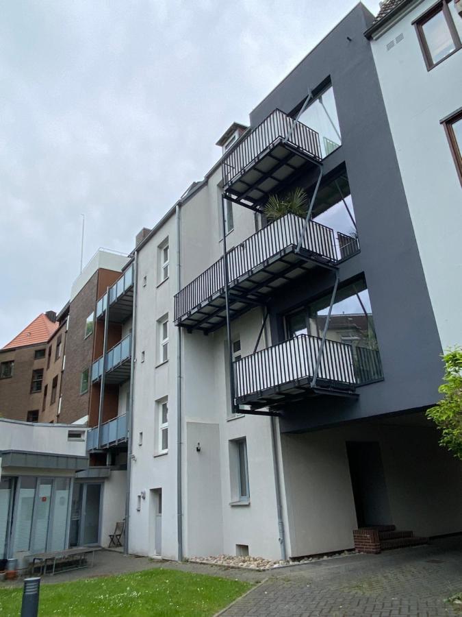 Schoene Grosse 4 Zimmer-Altbauwohnung Kiel Buitenkant foto