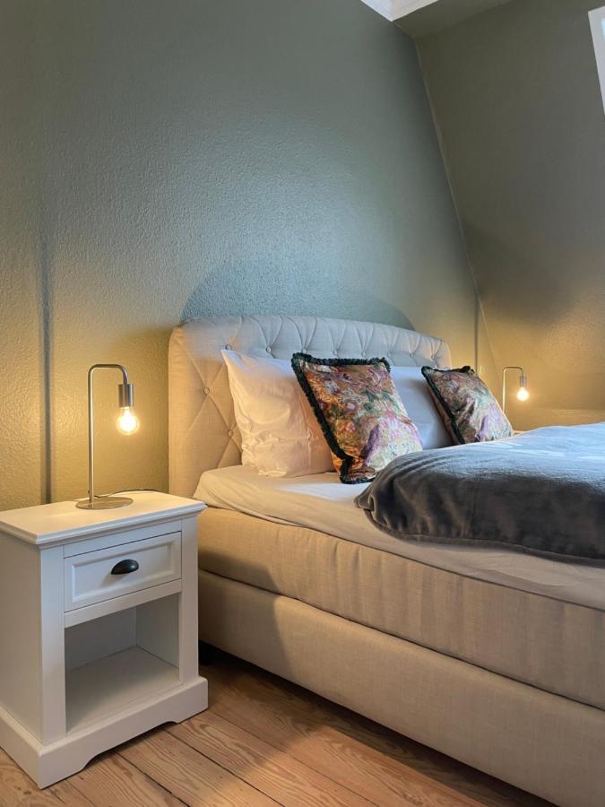 Schoene Grosse 4 Zimmer-Altbauwohnung Kiel Buitenkant foto
