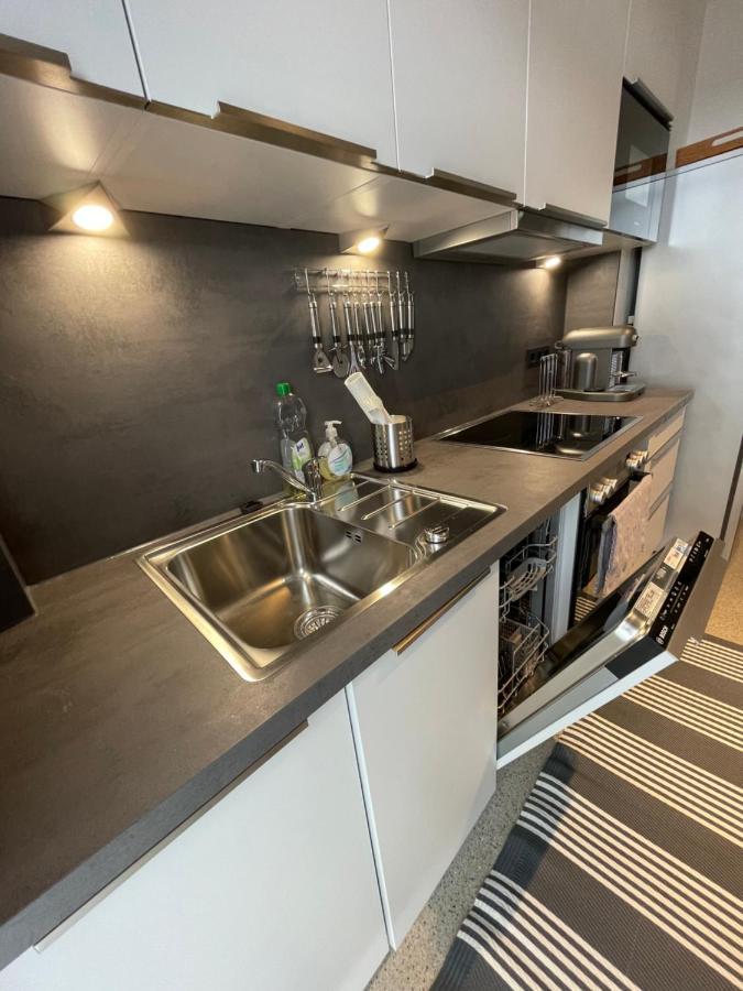 Schoene Grosse 4 Zimmer-Altbauwohnung Kiel Buitenkant foto