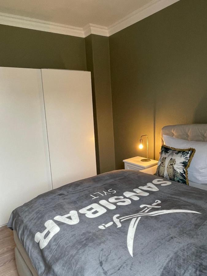 Schoene Grosse 4 Zimmer-Altbauwohnung Kiel Buitenkant foto
