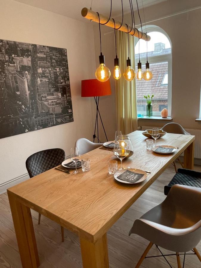 Schoene Grosse 4 Zimmer-Altbauwohnung Kiel Buitenkant foto