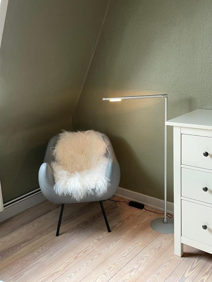 Schoene Grosse 4 Zimmer-Altbauwohnung Kiel Buitenkant foto